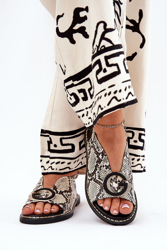  Sandalai model 210139 Step in style 